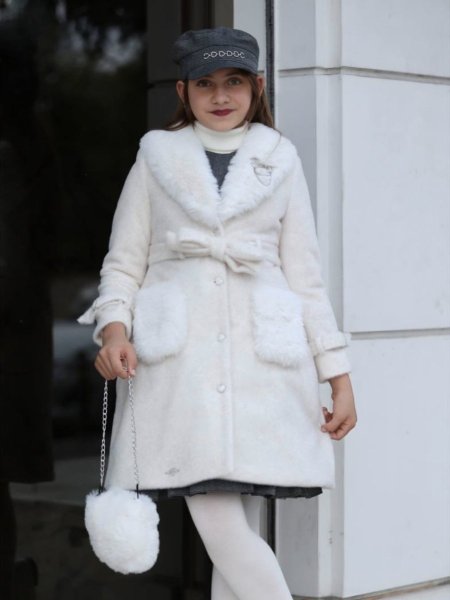 كوت مع فستان بناتي